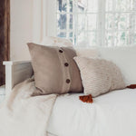 Coussin Wave en coton et bambou – Grain – Pokoloko