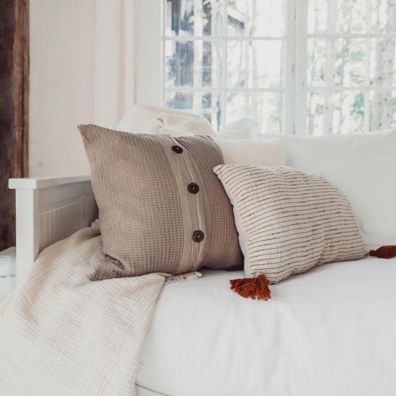 Coussin Wave en coton et bambou – Grain – Pokoloko