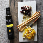 Huile d’olive au citron Zoé – 250 ml – suggestion de présentation