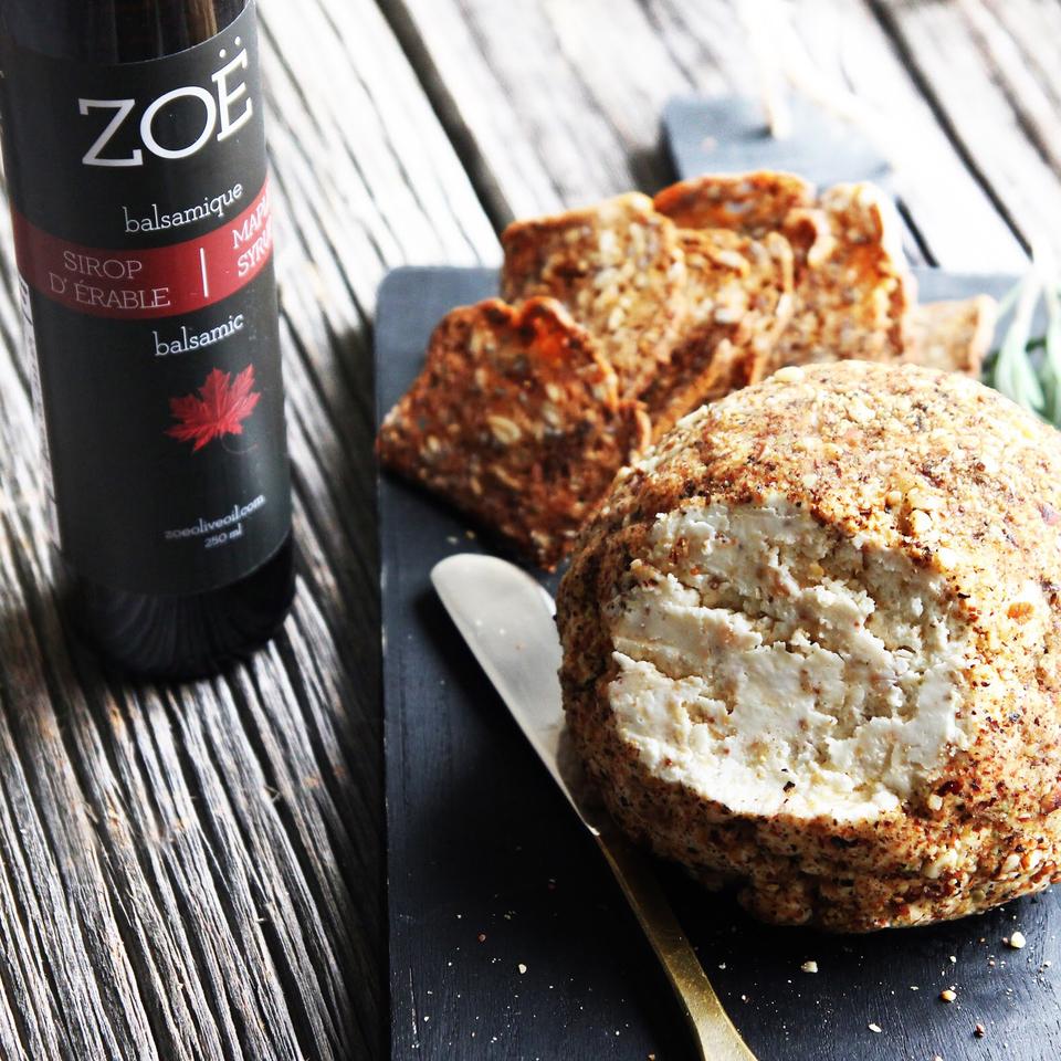 Vinaigre balsamique blanc à l’érable Zoé – 250 ml – suggestion de présentation